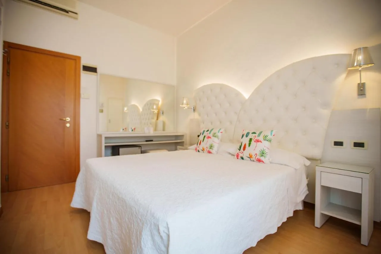 Noidue Hotel Rimini 2*,  Itálie