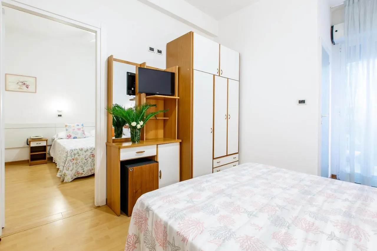 Noidue Hotel Rimini 2*,  Italia